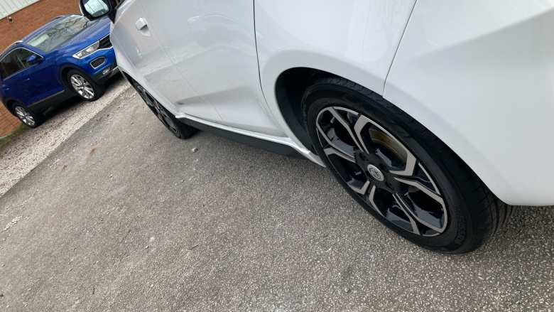 MG MG3 1.5 VTi-TECH Exclusive 5dr [Navigation] Petrol Hatchback